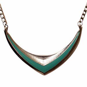Green Chevron Necklace Silvertone Chain from BCBG Generation Womens 16 inch NWT